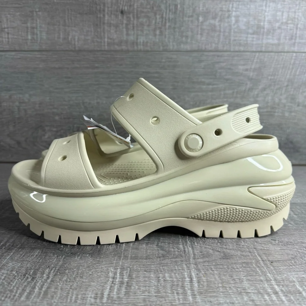 Brand New Crocs Mega Crush Bone Off White Platform chunky Sandals - Size 9 NWT - Picture 2 of 7